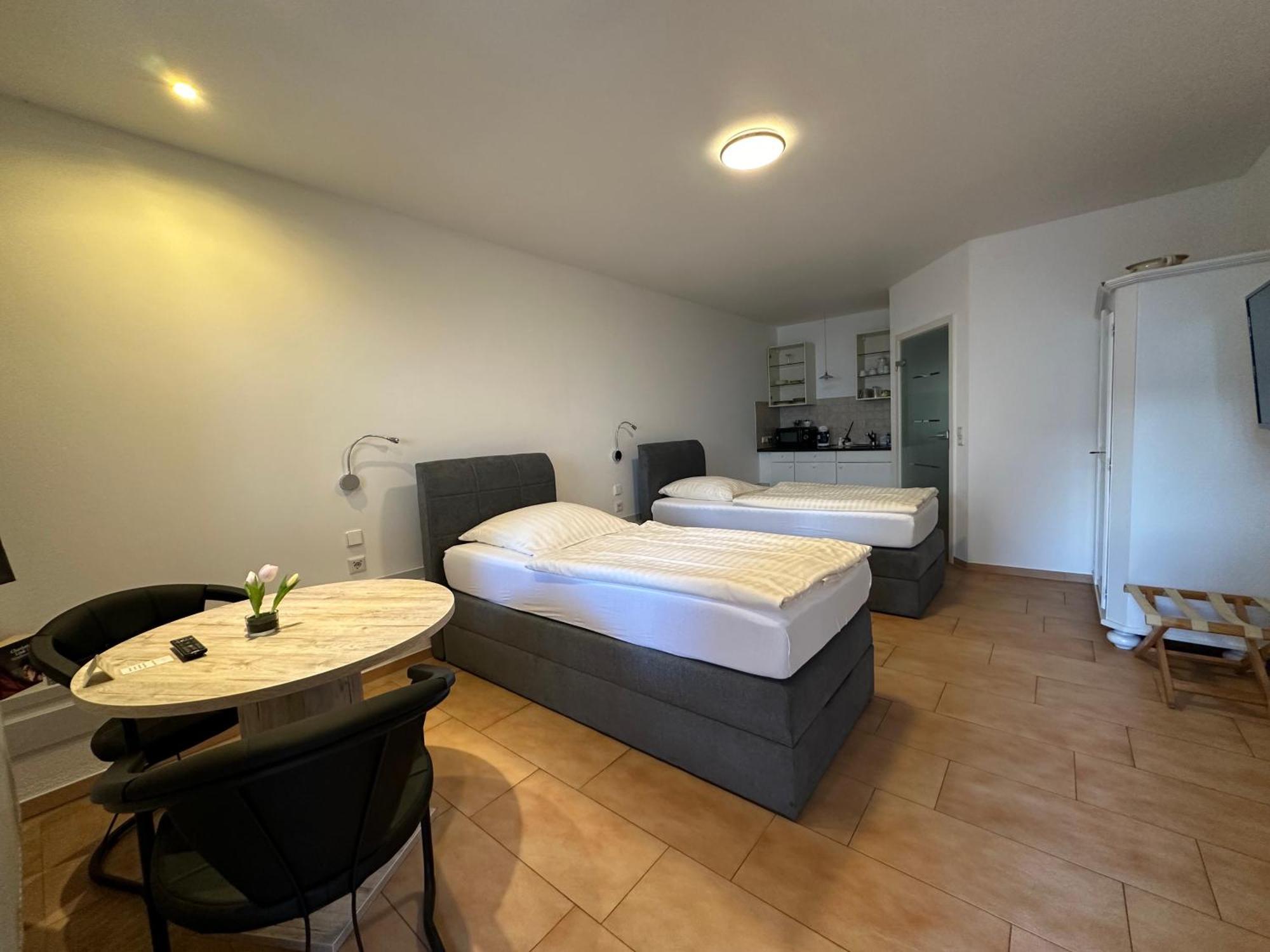 Pension Schramm Karlsruhe Dış mekan fotoğraf